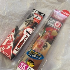 【未使用2個セット】①hayabusa 超動餌木 乱舞V3 ラトル搭載エギ、② YO-ZURIのSUSHI BAIT HOLDER ボトム用エギの画像