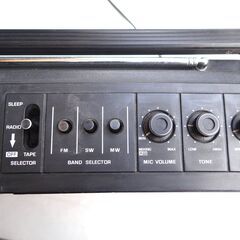 ５０年以上前の３バンドワイヤレスマイク付きのラジオカセットレコーダーＲＱ-５５２ですの画像