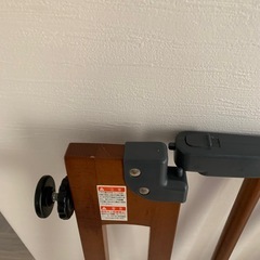 ベビーゲート　木の画像