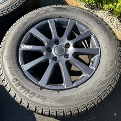 WK36 グランドチェロキー　スタッドレスjeep純正ホイール付の画像