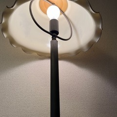 レトロ　フロアスタンドライトの画像