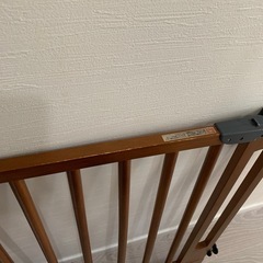 ベビーゲート　木の画像