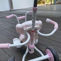 三輪車女の子用・ディズニー（未使用に近い）の画像
