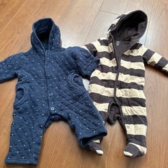 GAP フード付きストライプアウター 70 ロンパースの画像