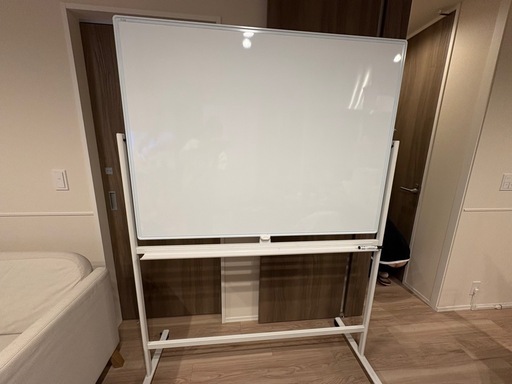 美品　ホワイトボード　両面