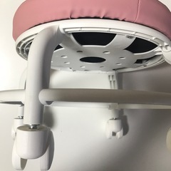 断捨離中２３日まで！キャスター付きのイスの画像