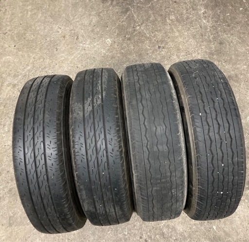 ハイエース タイヤ 195/80R15 107/105L LT