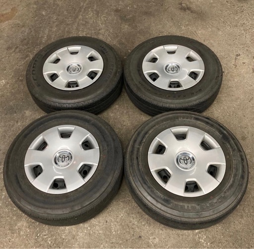 ハイエース タイヤ 195/80R15 107/105L LT