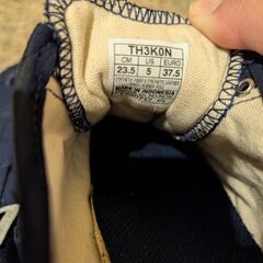 オニツカタイガー スニーカー 23.5の画像