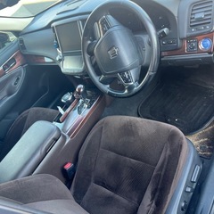 トヨタ　【210 クラウンロイヤル　ハイブリッド　4WD】の画像