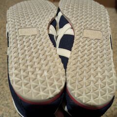 オニツカタイガー スニーカー 23.5の画像