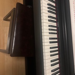 電子ピアノの画像