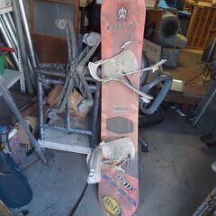 スノーボード、現状渡し、レジャー、雪遊びの画像