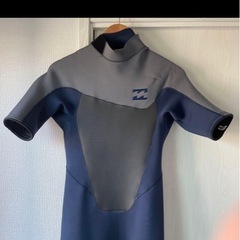 サーフィン　ウェットスーツ　ビラボンの画像