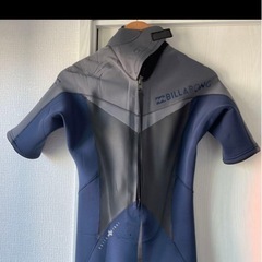 サーフィン　ウェットスーツ　ビラボンの画像