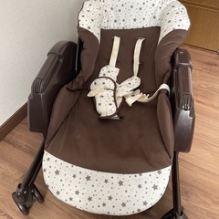 Aprica 簡易ベッド&チェア　ハイローチェア　ユラリズムの画像