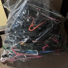 タンス　ハンガー　電気機器の画像