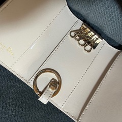 新品　dior キーケースの画像
