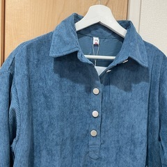 シャツワンピース コーデュロイ 長袖 体型カバー ロング 秋冬コーデの主役に！コーデュロイ素材のロング丈シャツワンピースの画像