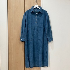 シャツワンピース コーデュロイ 長袖 体型カバー ロング 秋冬コーデの主役に！コーデュロイ素材のロング丈シャツワンピースの画像