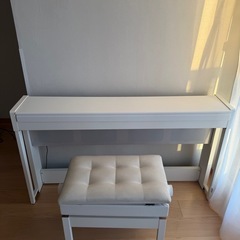 KORG C1 Air ホワイト88鍵　電子ピアノと椅子の画像