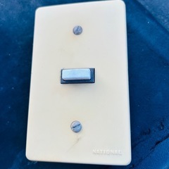 下駄箱、タイルカーペット、クッションフロアー、壁紙各種の画像