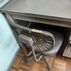 スチール机　椅子セット　事務机　の画像