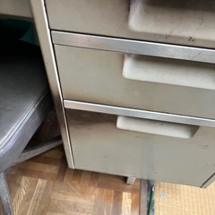 スチール机　椅子セット　事務机　の画像