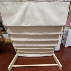 木の絵本棚 マガジンラックの画像