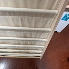 木の絵本棚 マガジンラックの画像