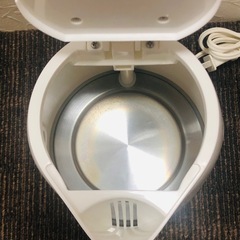 電気ケトルの画像