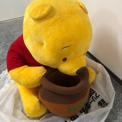 くまのプーさんぬいぐるみの画像