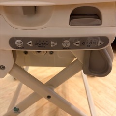 ハイローチェア　電動　コンビ　ルエシス　オートスイングの画像