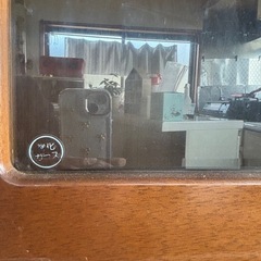 値下げ中！カントリー風食器棚の画像