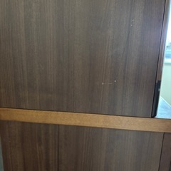 値下げ中！カントリー風食器棚の画像