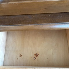 値下げ中！カントリー風食器棚の画像