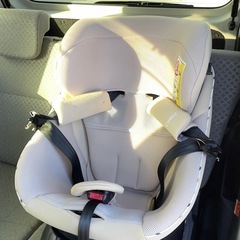 美品　コンビ　チャイルドシートの画像