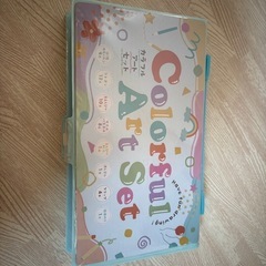 クレヨン　色鉛筆　ペンの画像