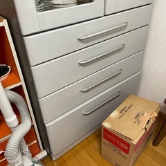 食器棚　引取限定　の画像