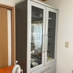 食器棚　引取限定　の画像