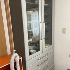食器棚　引取限定　の画像