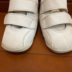 【13cm】ベビーシューズ asics スクスク ハイカット ファーストシューズ 白の画像