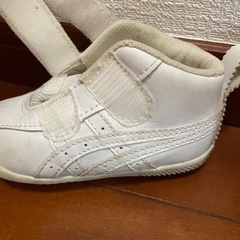 【13cm】ベビーシューズ asics スクスク ハイカット ファーストシューズ 白の画像
