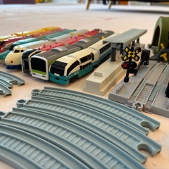 ダイソー　電車セットの画像