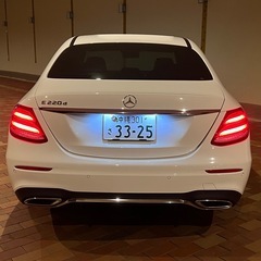 ベンツEクラスセダンの画像