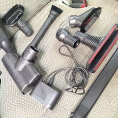 ダイソン　コードレスクリーナー　DC43MHの画像