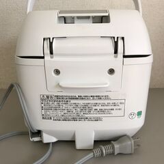 東芝  圧力IHジャー炊飯器　最大炊飯容量／０.６３L　動作確認済み　RC-6PXR　ホワイトの画像