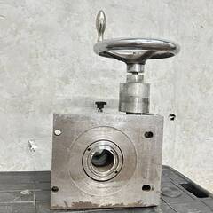 🔷🔶🔷ww5/46 インデックステーブル 直径200mm 三つ爪チャック サーキュラーテーブル インデックス 割出盤 旋盤 フライス盤 ★直接引取歓迎◎🔷🔶🔷の画像