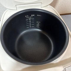 （取引中）TIGER タイガー 炊飯器 2023年製 の画像