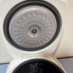 （取引中）TIGER タイガー 炊飯器 2023年製 の画像